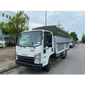 Isuzu 2.7 Tấn – QKR270 – Xe Tải Thùng Mui Bạt Dài 4.4m (QKR77HE5)