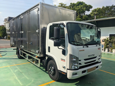 Isuzu 3.5 Tấn – NPM350 Thùng Kìn Dài 6m2