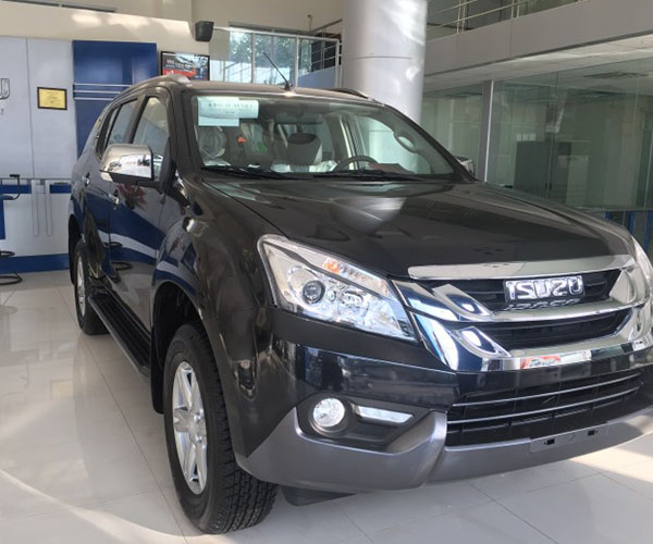 Isuzu Mu-X 2.5L (4x2) MT