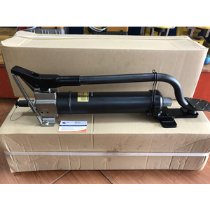 Bơm đạp chân thủy lực IZUMI FP-700A