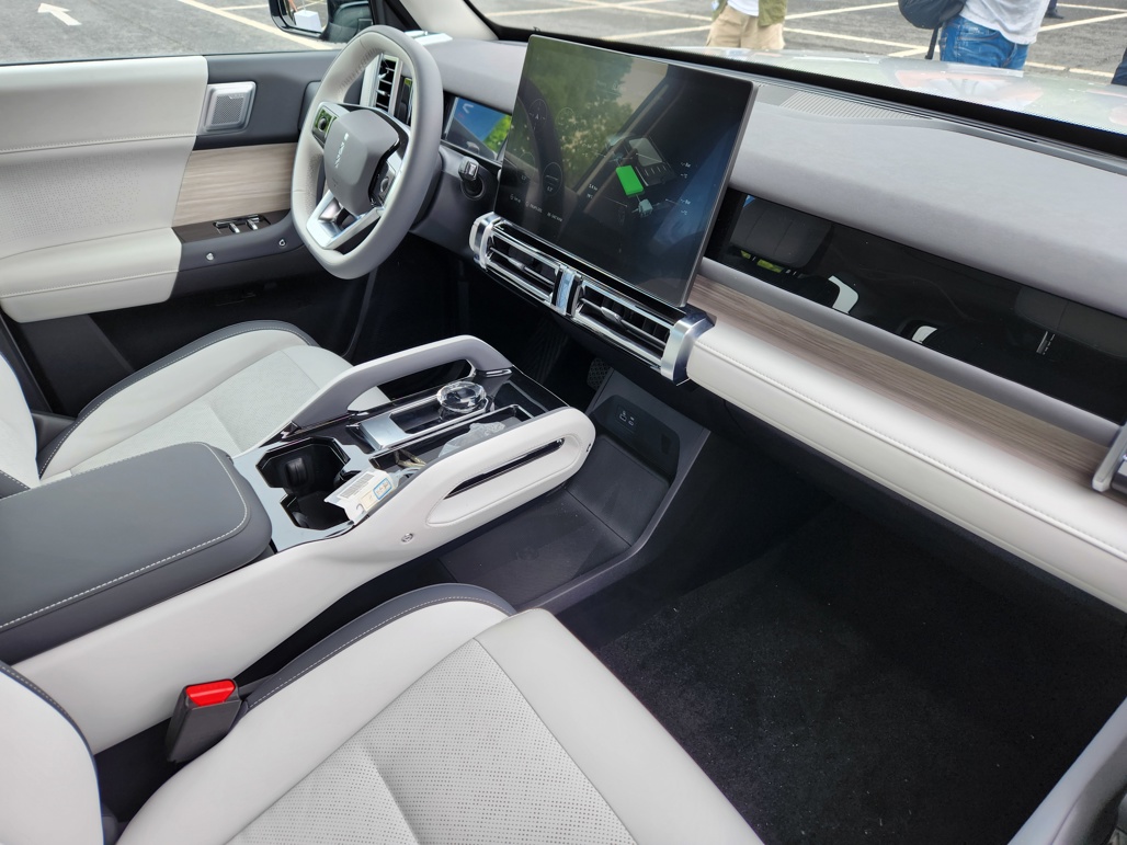 Giá Xe Jaecoo J6 2026