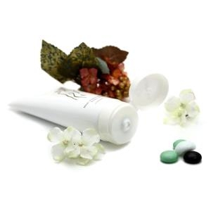 Kem dưỡng trắng da Bella Belle magic Pearl Whitening Body Lotion SPF 46