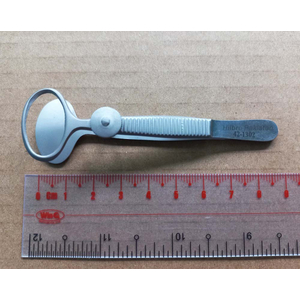 Kẹp chắp phẫu thuật Desmarres 9 cm, số 2 Hilbro 42-1302