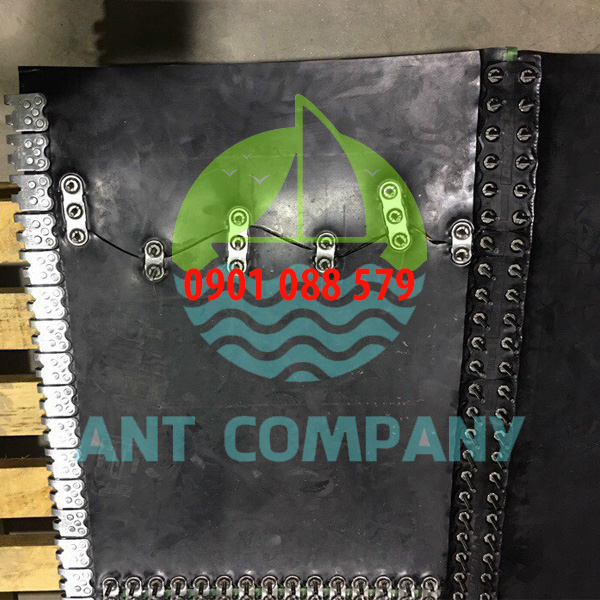 Hình ảnh băng tải bị rách vá băng ghim hàng Flexco của mỹ