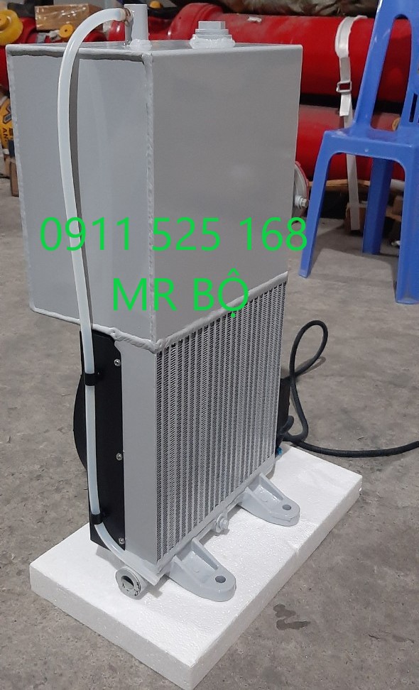 Két làm mát dầu thủy lực xe trộn