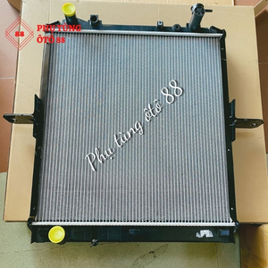 KÉT NƯỚC LÀM MÁT XE TẢI ISUZU NQR 75 ĐỘNG CƠ 4HK1