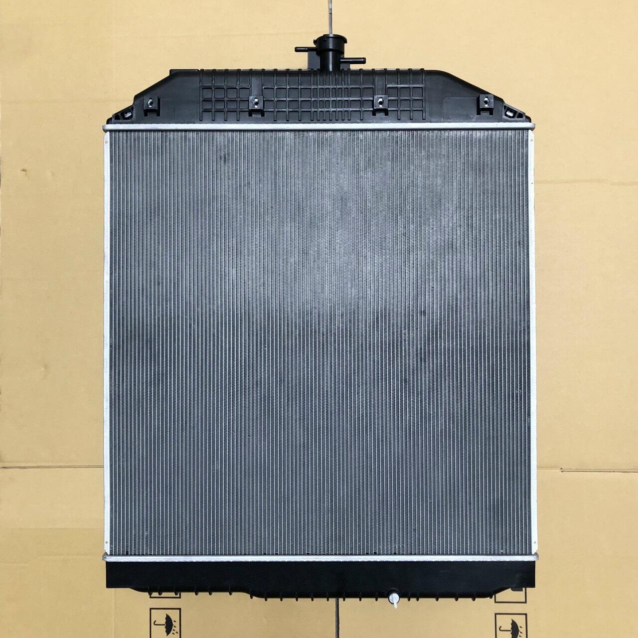 Két nước xe tải hino 500 euro 4