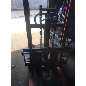 Khắc phục lỗi bị xì nhớt xe nâng tay cao Meditek tải trọng 1000kg