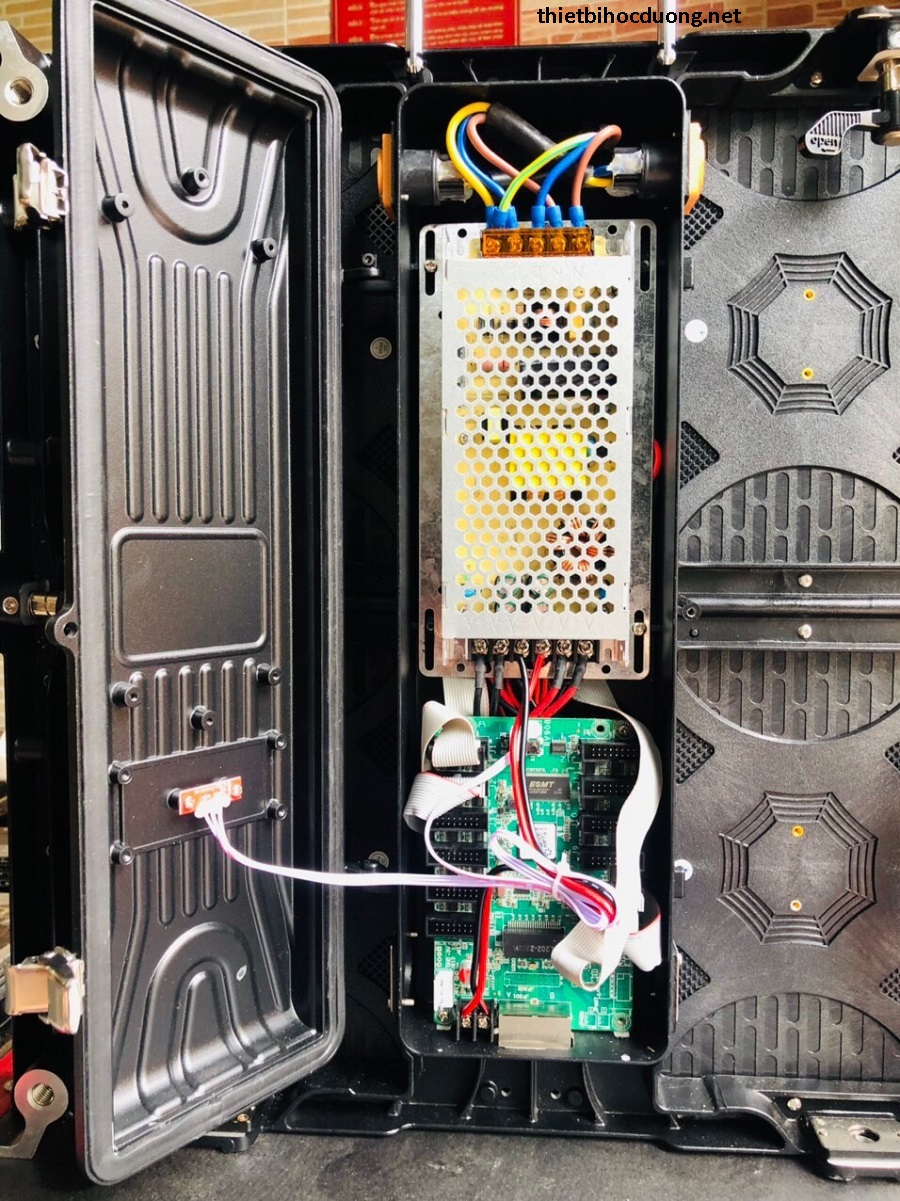 Làm thế nào để khách hàng tự bảo trì màn hình hiển thị LED?