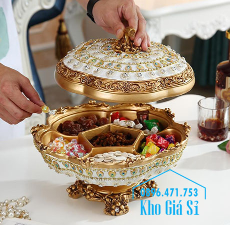Khay hộp giả sứ đựng bánh kẹo mứt hạt tết hình quả bí đính kim cương
