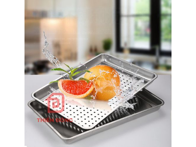 Khay Inox 304 Đục Lỗ 60x40cm Cao Cấp – Khay Hấp & Ráo Dầu