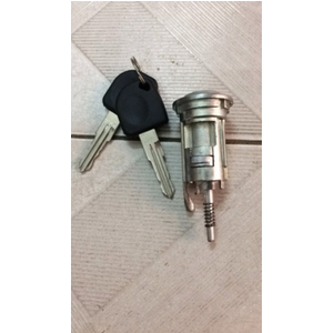 Khoá điện trong xe Daewoo Matiz / Chery QQ3