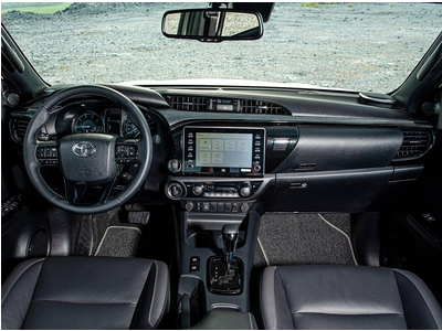 Toyota Hilux 2.8 G 4x4 AT