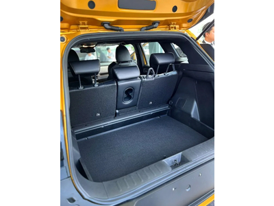 Mitsubishi XForce GLX