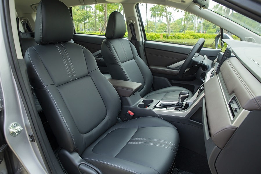 Khoang lái trên xe Xpander bản Premium 1.5AT