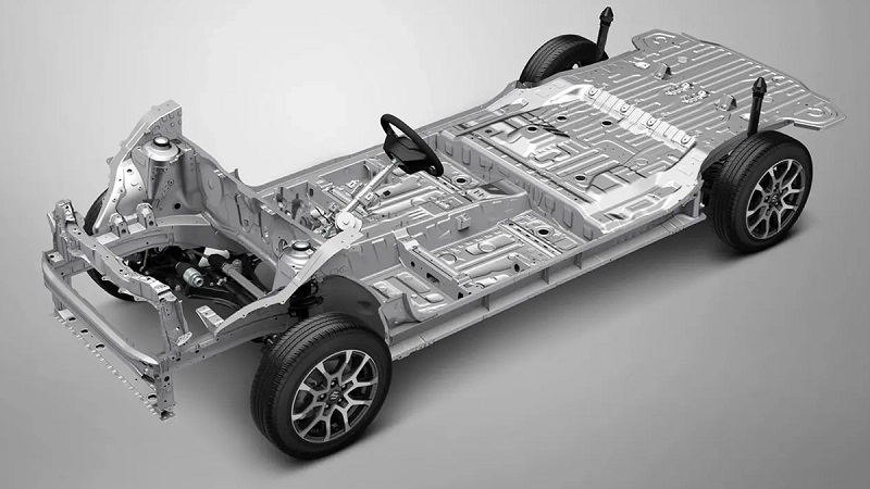 Suzuki XL7 Hybrid trang bị khung gầm bền vững