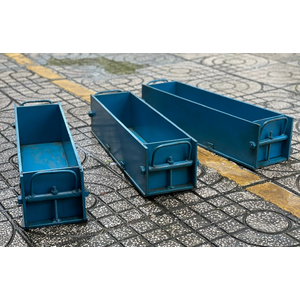 Khuôn đúc mẫu bê tông uốn 150x150x600
