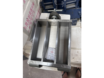 Khuôn đúc mẫu vữa 40x160mm