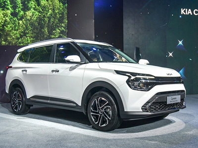 KIA Carens 1.5G MT (trang bị phanh phụ)