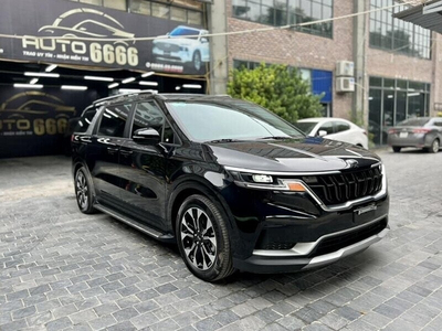 KIA Carnival 2.2D Luxury 8 chỗ