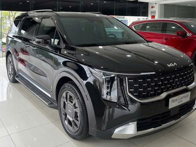 New KIA Carnival 1.6 Turbo Hybrid Premium 7S