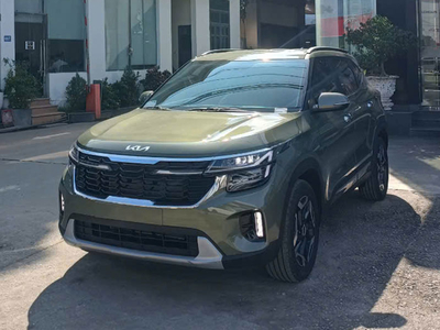 KIA New Seltos 1.5L AT