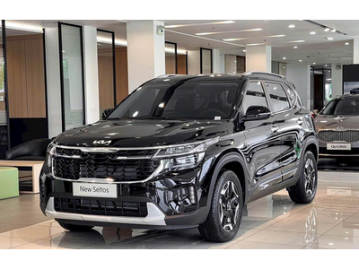 KIA New Seltos 1.5L AT