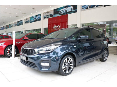 KIA Rondo Standard MT