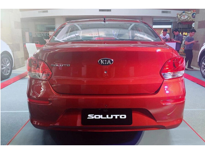 KIA Soluto MT Deluxe 1.4L