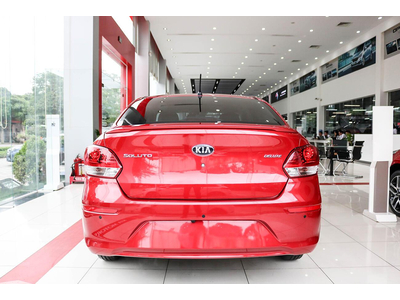 KIA Soluto AT Luxury