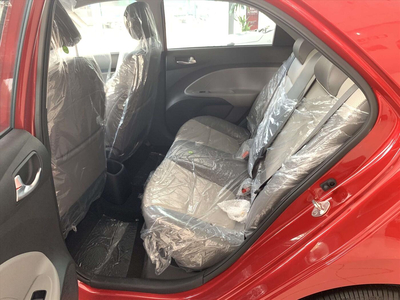 KIA Soluto AT Deluxe