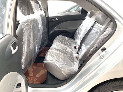 KIA Soluto MT
