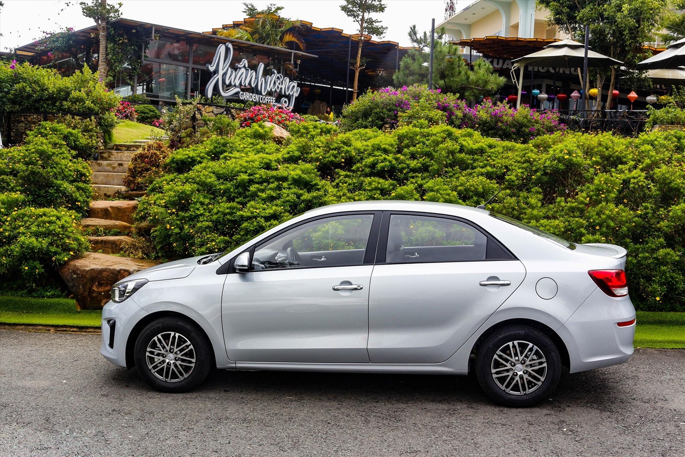 KIA Soluto MT Deluxe 1.4L - Hình 4