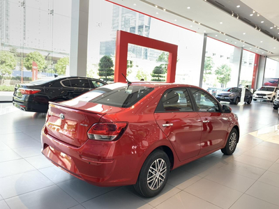 KIA Soluto AT Deluxe 1.4L