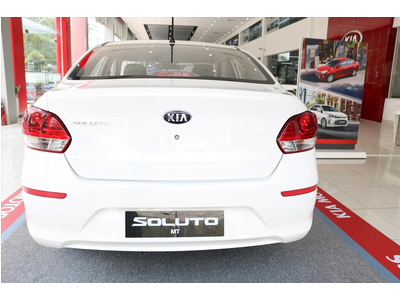 KIA Soluto MT