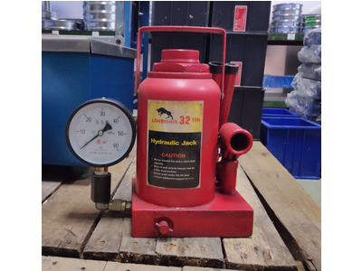 Kích đo e 32 tấn