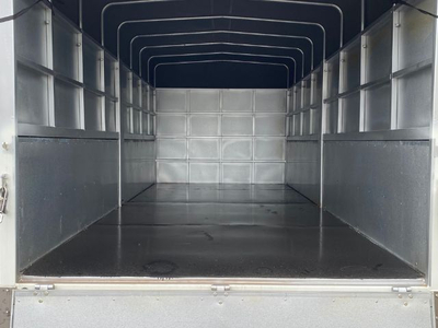 Isuzu 2.7 Tấn – QKR270 – Xe Tải Thùng Mui Bạt Dài 4.4m (QKR77HE5)