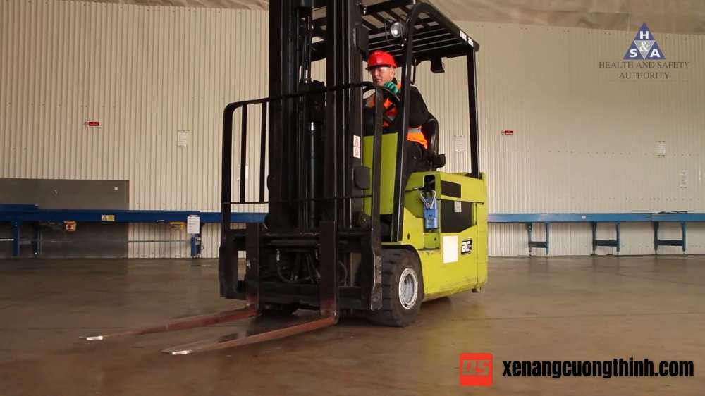 Kiểm tra hoạt động của hệ thống thủy lực