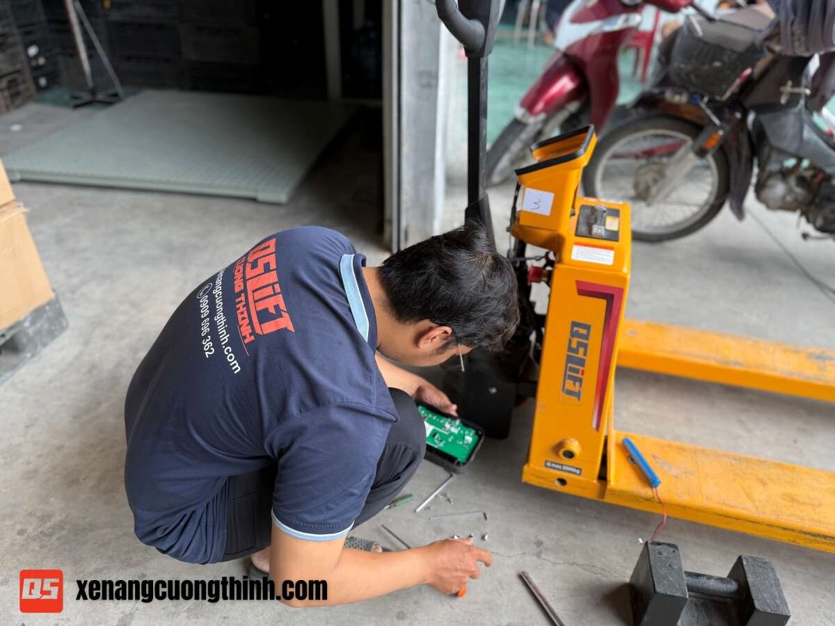 Xe Nâng Tay Điện Gắn Cân Điện Tử | QSLift EPT20E-S