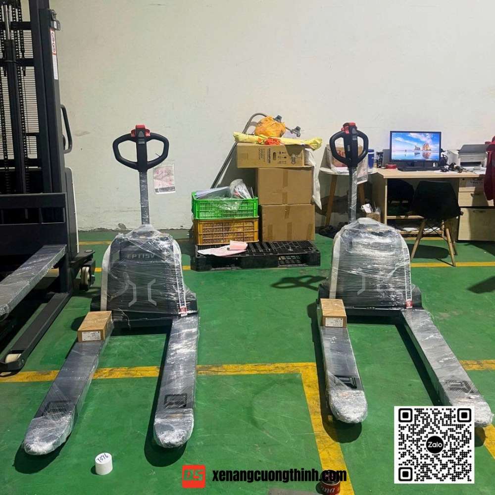 Quy trình bàn giao xe nâng tay điện thấp 1.5 Tấn tại kho logistic - Đà Nẵng