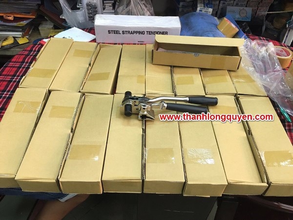 KÌM SIẾT ĐAI INOX YBICO S240