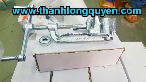 KÌM SIẾT ĐAI INOX YBICO S260 CHỮ NỔI