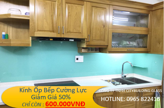 Kính ốp bếp màu xanh ngọc