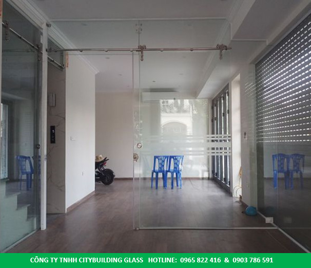 kính cường lực cửa lùa