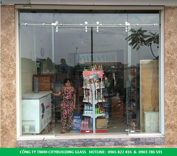 kính cường lực cửa lùa