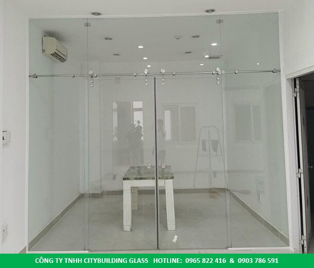 kính cường lực cửa lùa