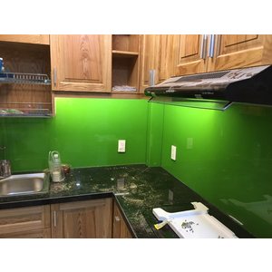 Kính màu ốp bếp màu xanh