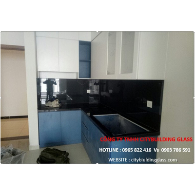 Kính Ốp Bếp Màu Đen