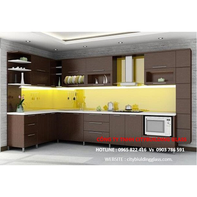 Kính ốp bếp màu vàng