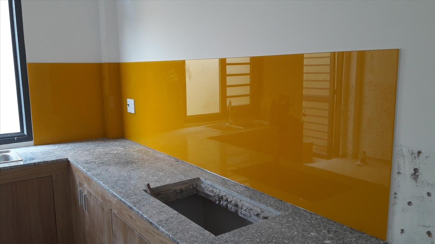 Kính bếp kính bếp màu vàng thư chất lượng tốt - đảm bảo an toàn